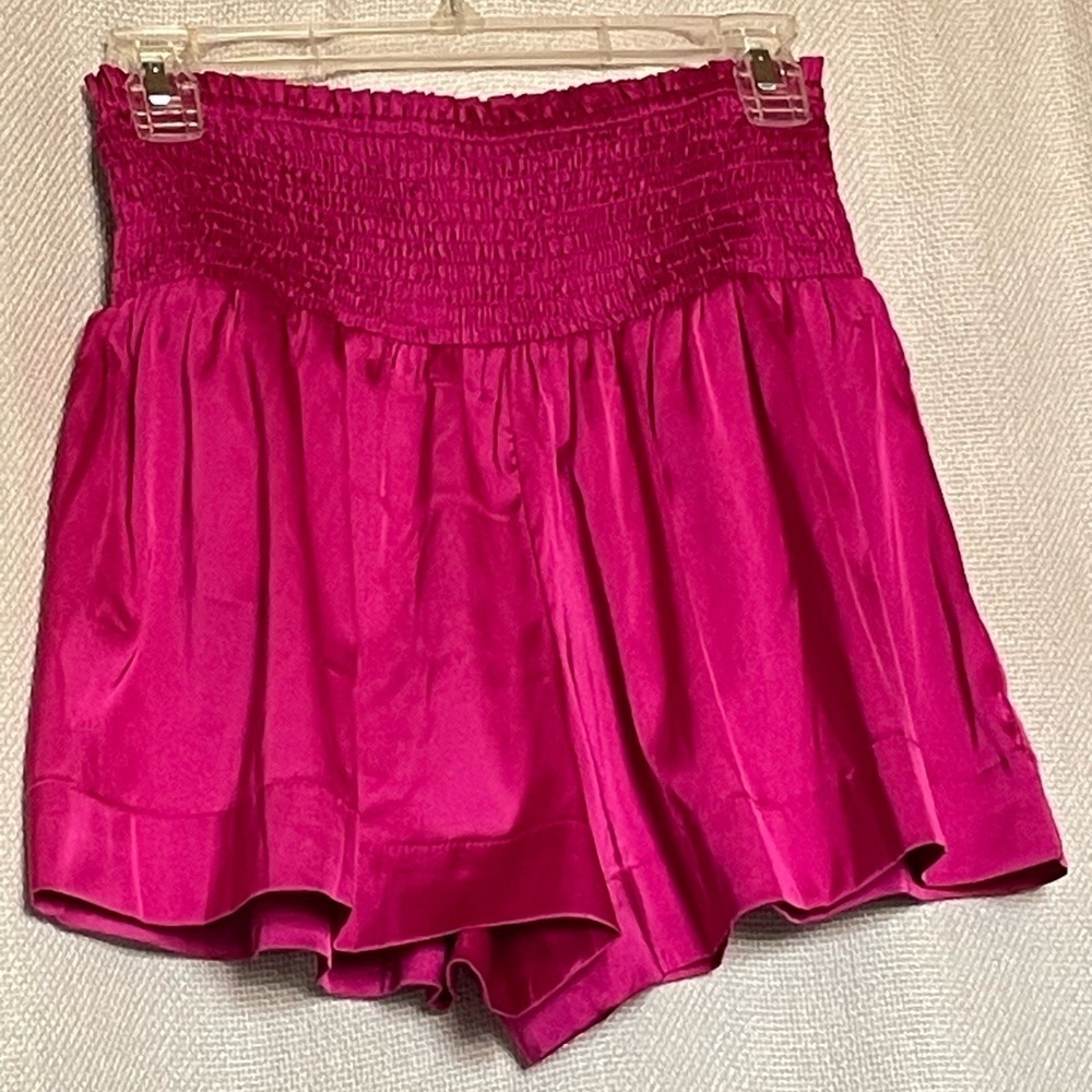 NWT TCEC Avery silky shorts - Picture 2 of 5
